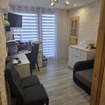 Ogłoszenie - 3pok, 55met, Okolice Żmigrodzkiej BALKON/PIWNICA/WINDA (Wrocław)