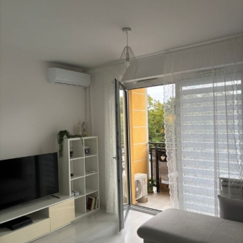 Ogłoszenie - 3pok, 51met, Okolice Stabłowickiej BALKON/WINDA/PARKING (Wrocław)