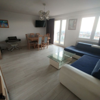 Ogłoszenie - 2pok, 54met, Okolice Borowskiej BALKON/PIWNICA/WINDA (Wrocław)