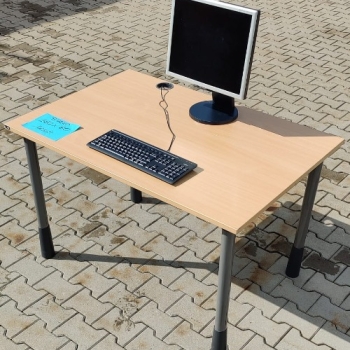 Ogłoszenie - Biurko Kinarps 120 x 80, sosna, używane stan bardzo dobry, FAKTURA VAT! !! - Wrocław - 150,00 zł