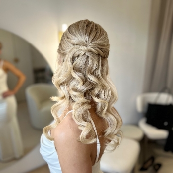 Ogłoszenie - Wykonuje upięcia okolicznościowe