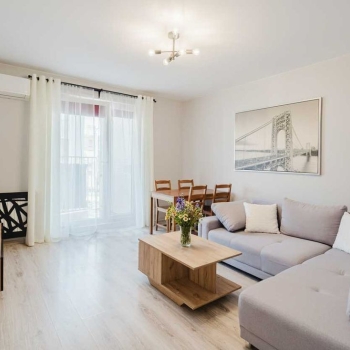 Ogłoszenie - 2pok, 49met, Okolice Odolanowskiej BALKON/GARAŻ/WINDA (Wrocław)