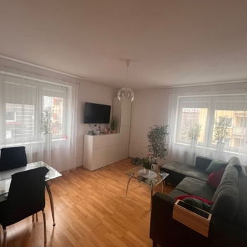 Ogłoszenie - 2pok, 44met, okolice Królewskiej ROZKŁAD/BALKON/PIWNICA (Wrocław) - Wrocław - 580 000,00 zł