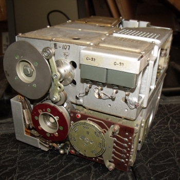 Ogłoszenie - Wojskowe Lotnicze Radio Lampowe MIG 15