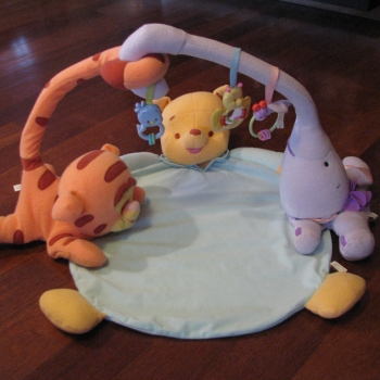 Ogłoszenie - Mata edukacyjna Fisher Price - Disney - Kubuś Puchatek i Przyjaciele