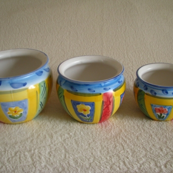 Ogłoszenie - Piękny, ręcznie malowany zestaw 3 stylowych doniczek – osłonki