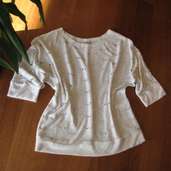 Ogłoszenie - Luźny, biały sweterek, bluzka z cekinkami,  L / XL - Kraków - 32,00 zł