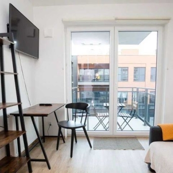 Ogłoszenie - 2pok, 38met, Okolice Jedności Narodowej BALKON/WINDA (Wrocław)