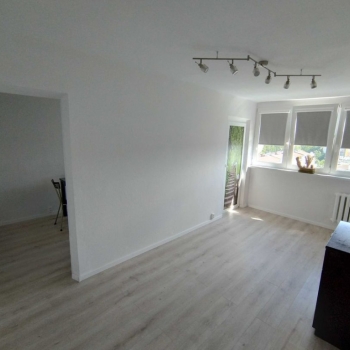 Ogłoszenie - 2pok, 33met, Okolice Borowskiej BALKON/WINDA/2016 (Wrocław)