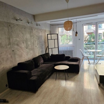 Ogłoszenie - 2pok, 48met, Okolice Legnickiej KOMÓRKA/2006 (Wrocław)