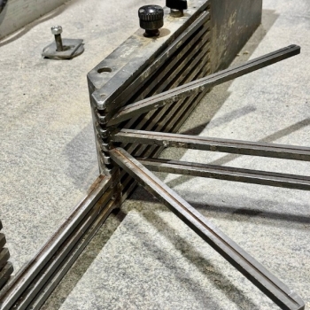 Ogłoszenie - Prowadnice do przykładnic frezarskich AIGNER patent