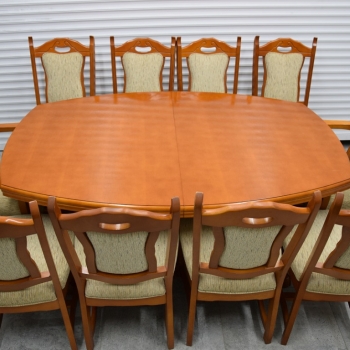 Ogłoszenie - stół rozkładany i 10 krzeseł