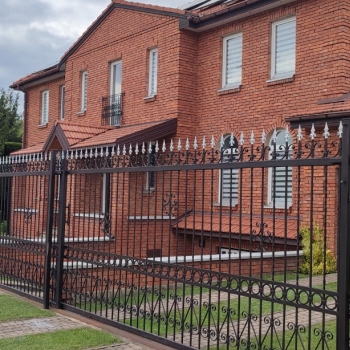 Ogłoszenie - Sprzedam dom gotowy do zamieszkania 440m2 Kozienice