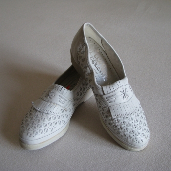 Ogłoszenie - Wygodne buty damskie, rozm. 37,5 skóra naturalna, tęgość H