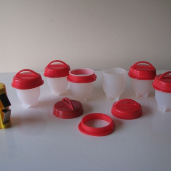 Ogłoszenie - Otwieracz, rozbijak do jajek, silikonowe kubki, forma do gotowania jajek