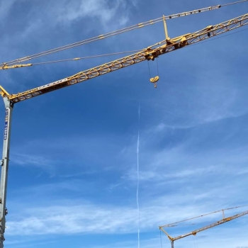 Ogłoszenie - Wynajem Żurawia szybkomontującego na budowę  domku, hali czy budynku wielorodzinnego.