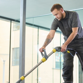 Ogłoszenie - Pranie wykładziny – dlaczego regularne czyszczenie jest tak ważne?