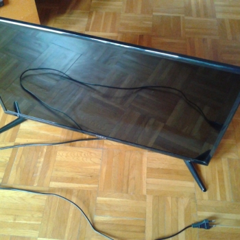 Ogłoszenie - TELEWIZOR LED VINGA 32 CALE - Praga-Południe
