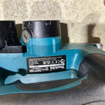 Ogłoszenie - Akumulatorowy strug do drewna Makita DKP180Z - Wadowice - 600,00 zł