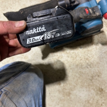 Ogłoszenie - Bezprzewodowa szlifierka taśmowa Erbauer EBS18-Li 3" 18V Li-Ion EXT - Wadowice - 390,00 zł