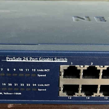 Ogłoszenie - Sprzedam switch NETGER ProSafe 24 - 110,00 zł
