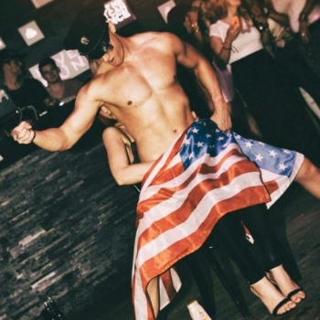 Ogłoszenie - Striptizer Żabno na wieczór panieński - Profesjonalny Striptizer Żabno - Najlepszy Tancerz Żabno 575 809 355 - Małopolskie