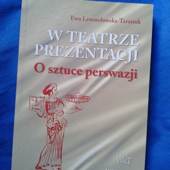 Ogłoszenie - W TEATRZE PREZENATCJI  EWA LEWANDOWSKA-TARASIUK 602 423 931 - Praga-Południe