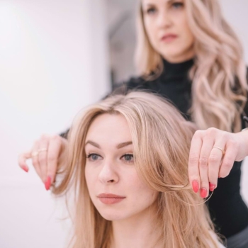 Ogłoszenie - Manufaktura Urody – nowoczesny salon fryzjerski z doświadczeniem