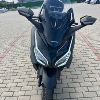 Ogłoszenie - Honda Forza 125 z 2025 roku. To nie jest zwykły skuter. - Szczecin - 18 900,00 zł