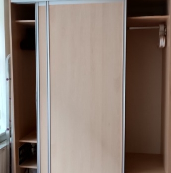Ogłoszenie - Szafa meblowa z drzwiami przesuwnymi - Łódź - 250,00 zł