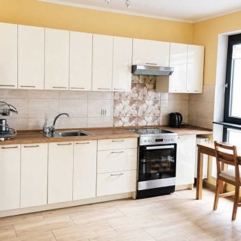 Ogłoszenie - 2pok, 30met, Okolice Nauczycielskiej BALKON/WINDA (Wrocław)
