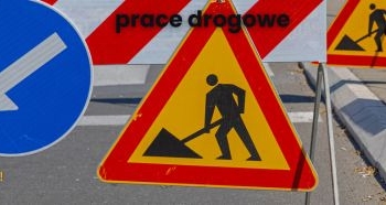 Ogłoszenie - praca od zaraz. Pomocnik brukarza/pracownik fizyczny (m/k) - Ochota - 30,00 zł