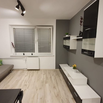 Ogłoszenie - 1pok, 23met, okolice Komuny Paryskiej (Wrocław)
