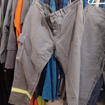 Ogłoszenie - Robocze  spodnie  do  pasa  XXXXL. - Wrocław - 50,00 zł