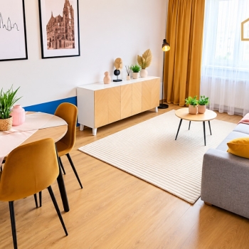 Ogłoszenie - 2pok, 40met, okolice Hallera PIWNICA/WINDA (Wrocław)